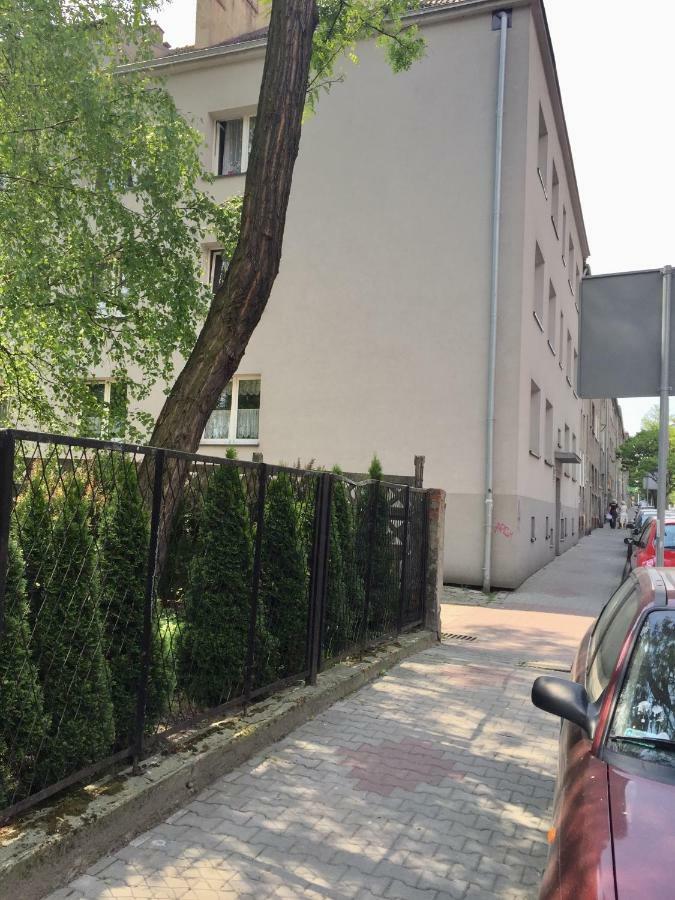 Apartament Joanna Parter Blisko Onkologii I Strefy Ekonomicznej Gliwice Buitenkant foto