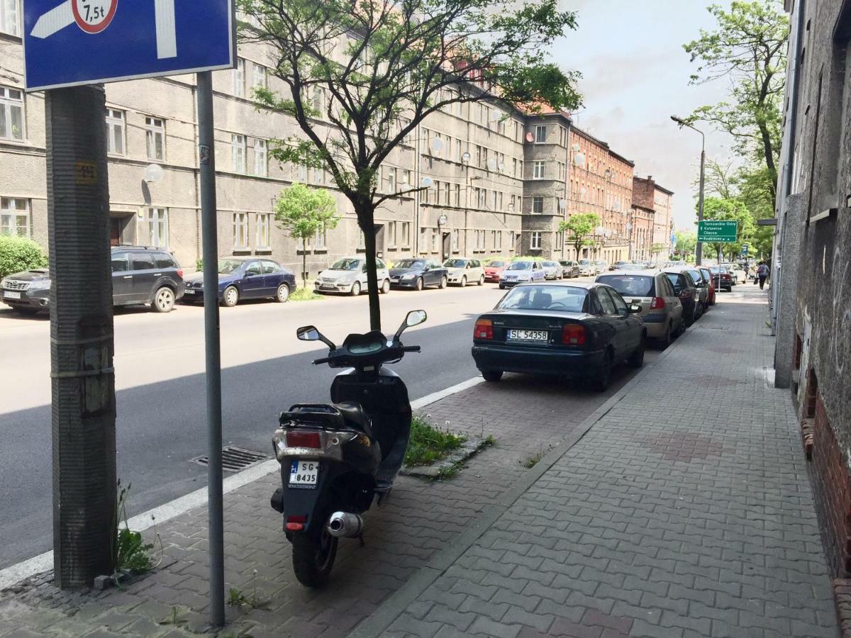 Apartament Joanna Parter Blisko Onkologii I Strefy Ekonomicznej Gliwice Buitenkant foto